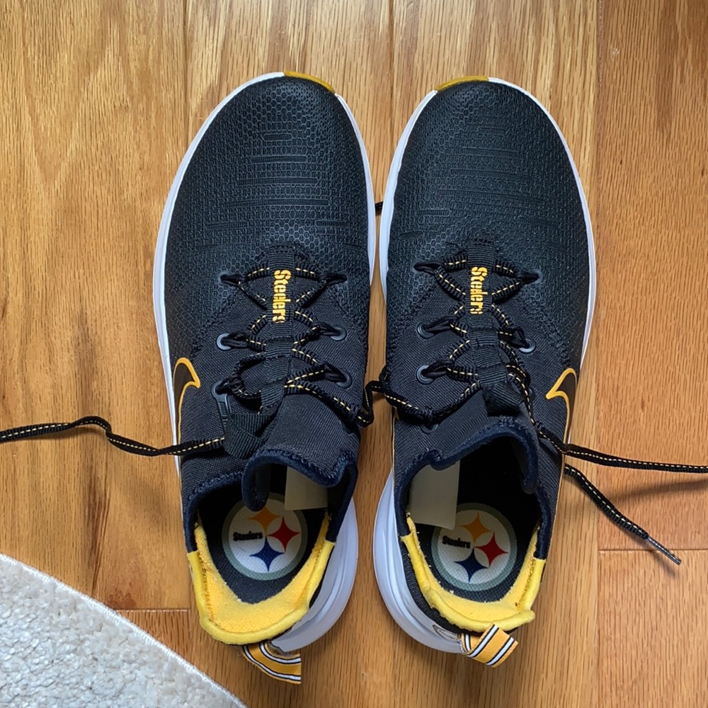 Steelers sneakers- Nike